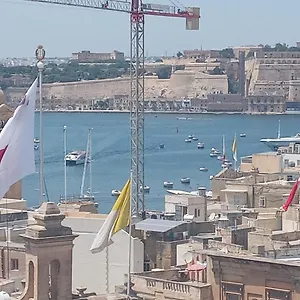 birgu-tower.hotelssaintjulians.com/